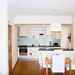Charming Flat In Chiado-lisbon 公寓 Lisboa