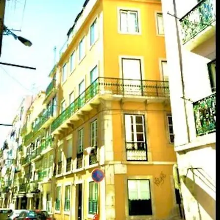 Charming Flat In Chiado-lisbon Apartment *