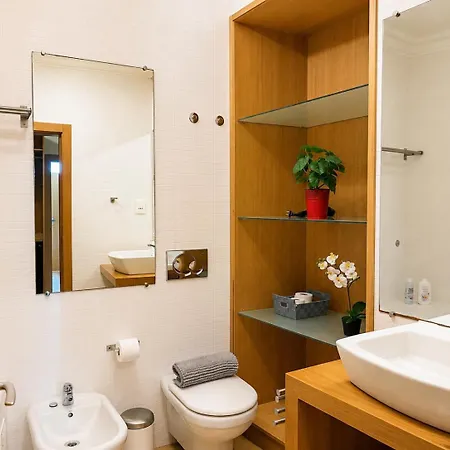 Charming Flat In Chiado-lisbon Lisboa
