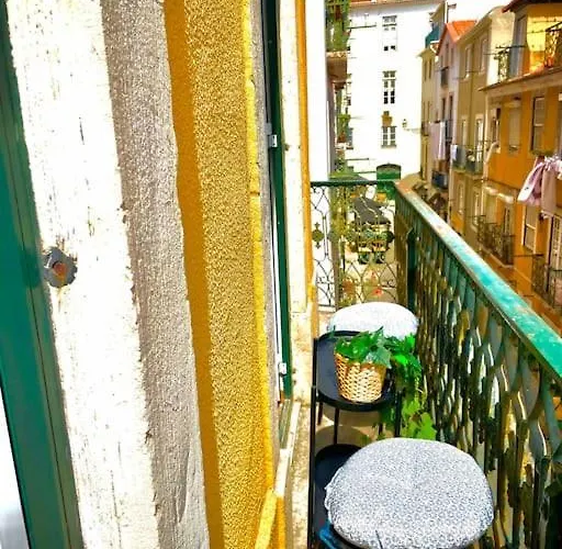 Charming Flat In Chiado-lisbon Apartmán Lisboa