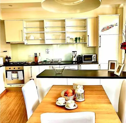 Charming Flat In Chiado-lisbon Apartmán